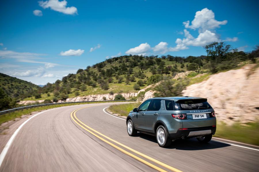  Land Rover Discovery Sport HSE Luxury 2015 года  (фото 44 из 62)
